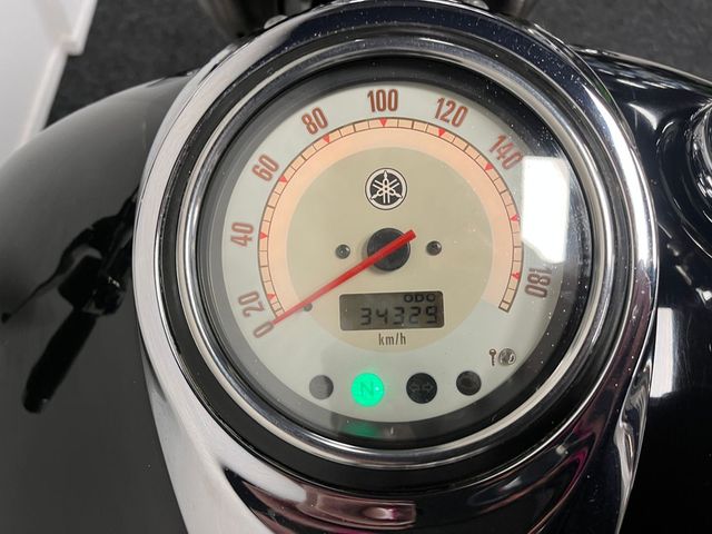 yamaha - xvs-1100-a-dragstar-classic