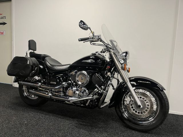 yamaha - xvs-1100-a-dragstar-classic