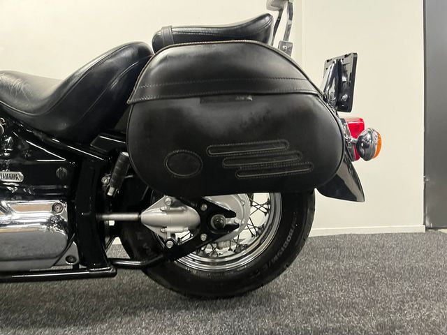 yamaha - xvs-1100-a-dragstar-classic