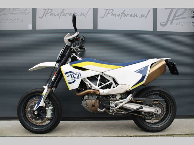 husqvarna - 701-supermoto