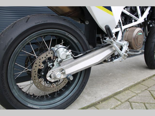 husqvarna - 701-supermoto