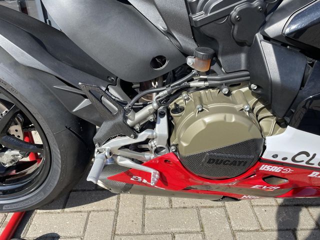 ducati - 1299-panigale