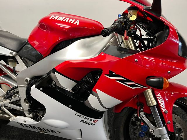 yamaha - yzf-r1