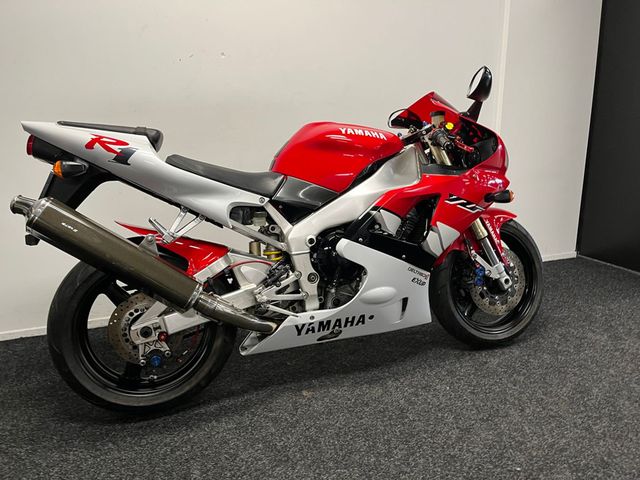 yamaha - yzf-r1