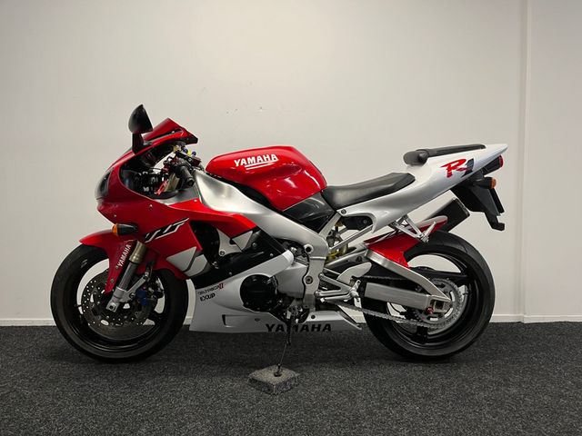 yamaha - yzf-r1