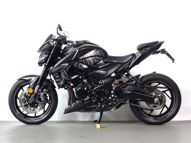 suzuki - gsx-750
