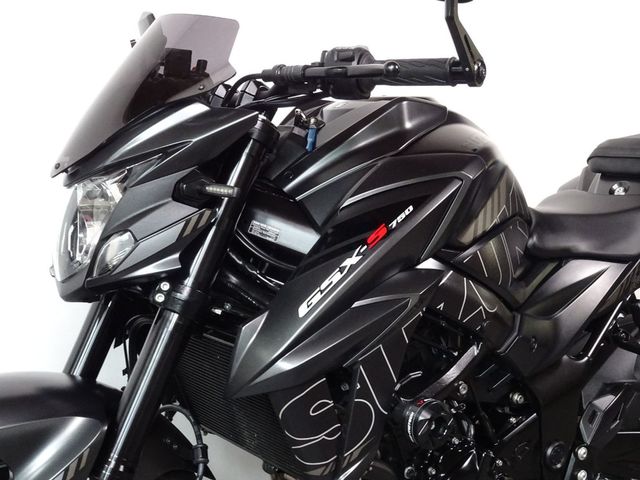suzuki - gsx-750
