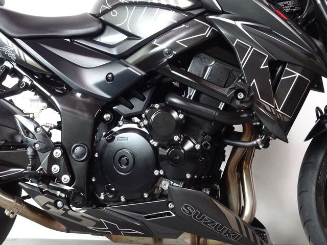 suzuki - gsx-750