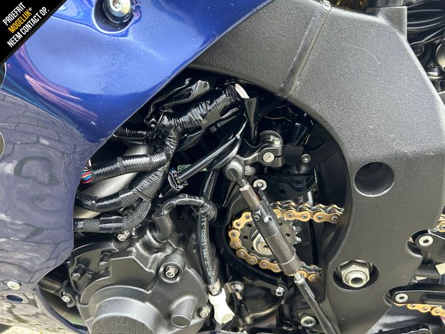 yamaha - yzf-r1