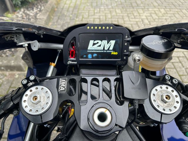 yamaha - yzf-r1