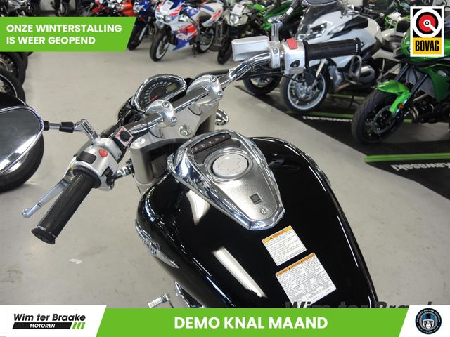 suzuki - new-intruder-m-800