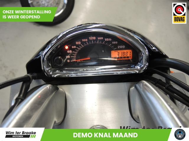 suzuki - new-intruder-m-800