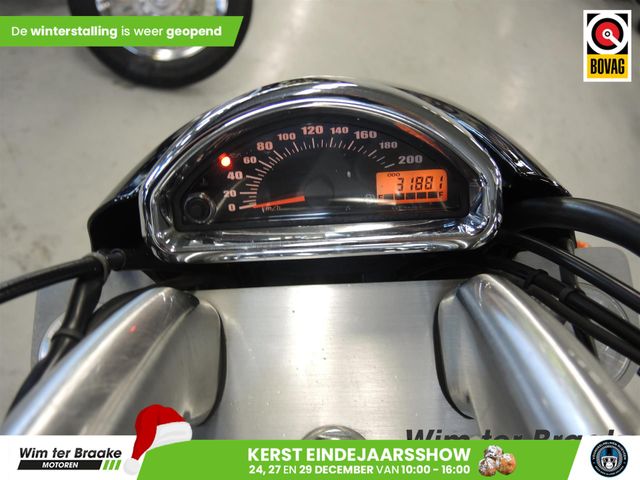 suzuki - new-intruder-m-800