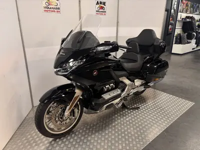 HONDA GL 1800 GOLDWING TOUR – foto 2