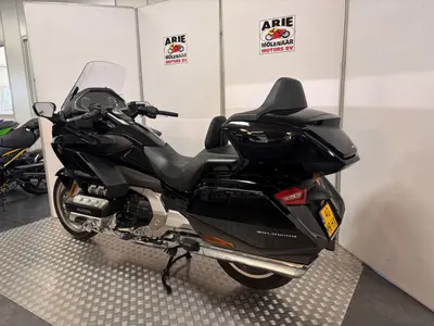 HONDA GL 1800 GOLDWING TOUR – foto 4