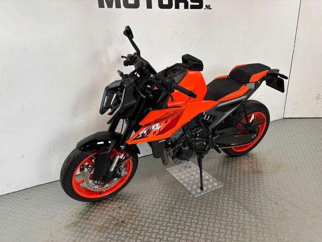 ktm - 990-duke