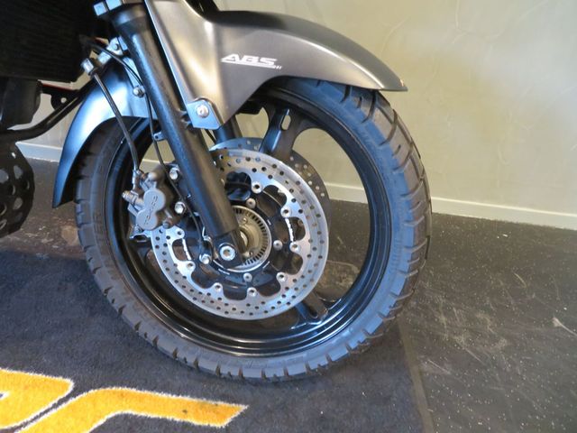 suzuki - v-strom-dl-650-black-rhino