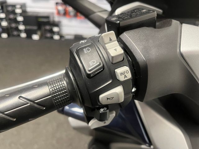 honda - nss-300-forza-c-abs