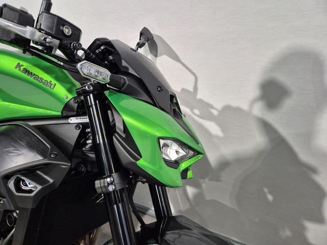 kawasaki - z900
