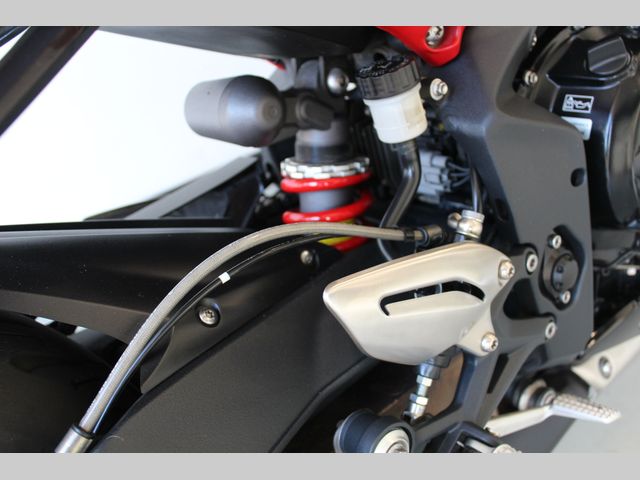 triumph - street-triple-rx-abs