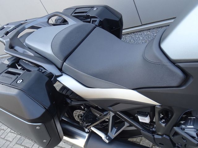 honda - nt-1100