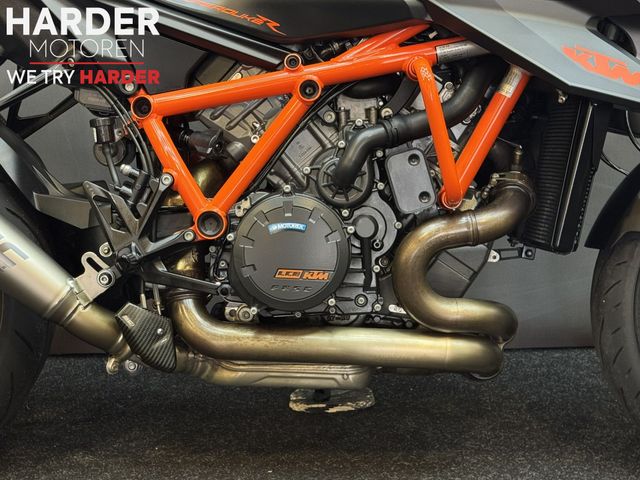 ktm - 1290-super-duke-r