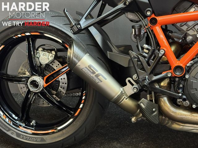ktm - 1290-super-duke-r