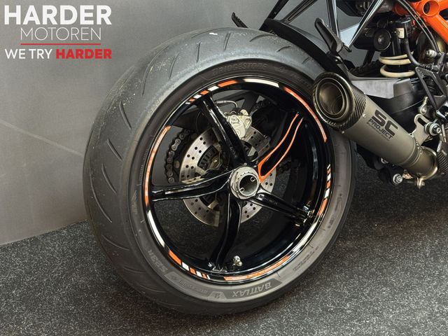 ktm - 1290-super-duke-r