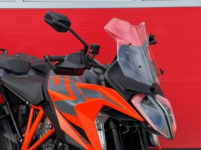 ktm - 1290-super-duke-gt