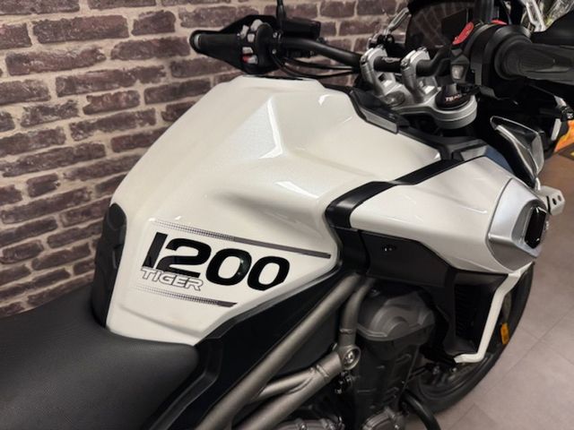 triumph - tiger-1200-xrt