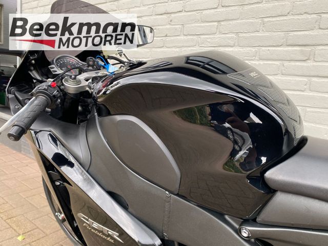 honda - cbr-1000-rr-fireblade