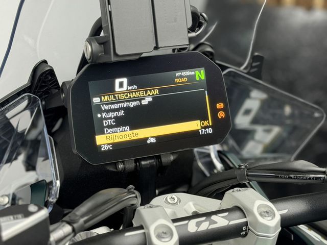 bmw - r-1300-gs-adventure