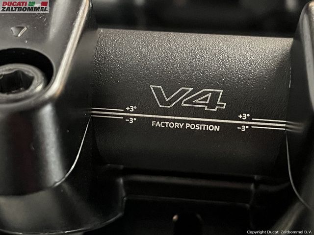 ducati - streetfighter-v4s