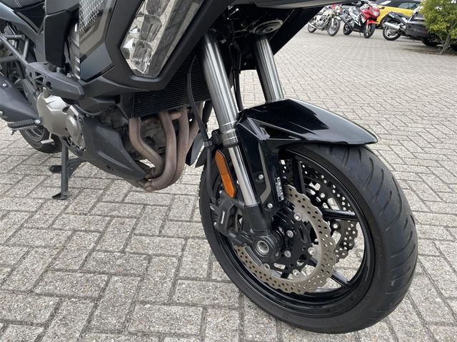 kawasaki - versys-1000-se-grand-tourer