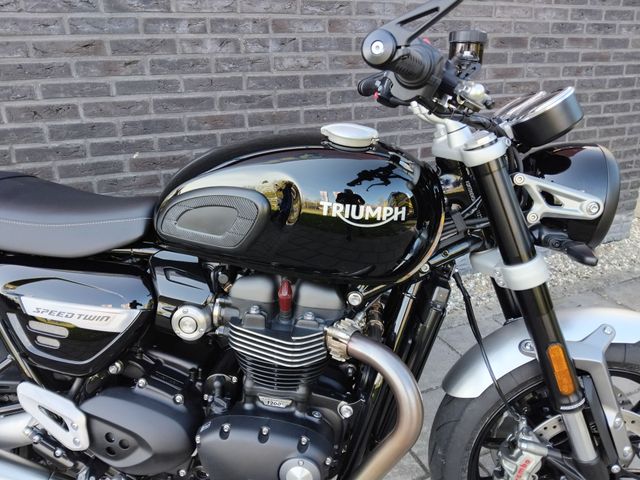 triumph - speed-twin-1200