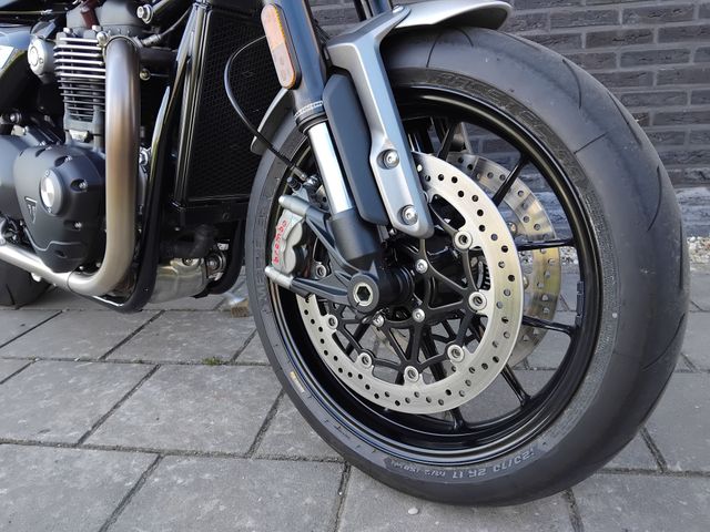triumph - speed-twin-1200