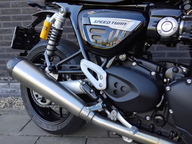 triumph - speed-twin-1200