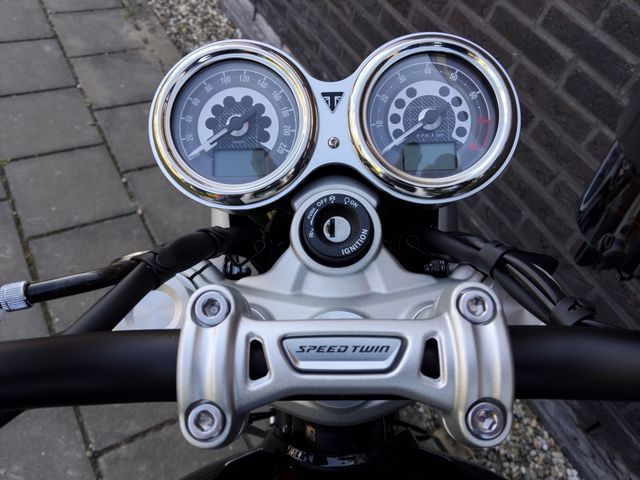 triumph - speed-twin-1200