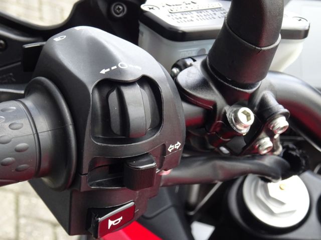 mv-agusta - turismo-veloce--800-rosso