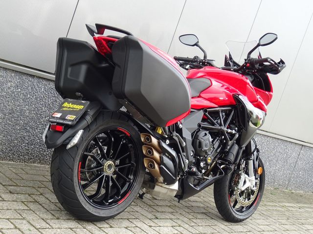 mv-agusta - turismo-veloce--800-rosso