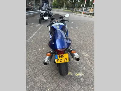SUZUKI GSX 1300 R – foto 4