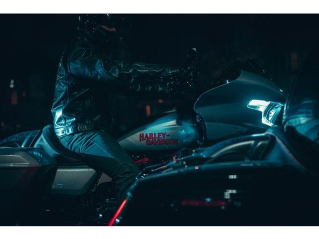 harley-davidson - road-glide-screamin-eagle-cvo-fltrxse