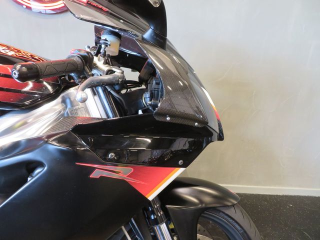 aprilia - rsv-1000-r