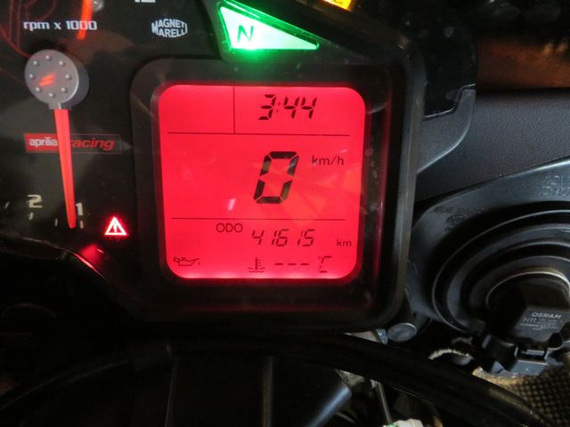aprilia - rsv-1000-r