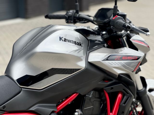kawasaki - z650-abs