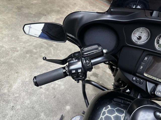 harley-davidson - street-glide-special-flhxs