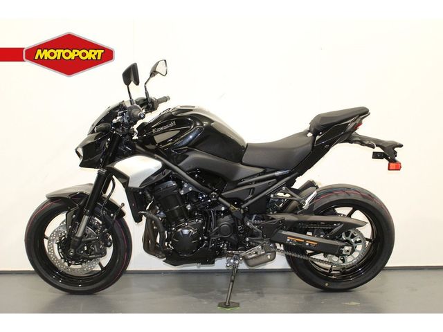 kawasaki - z900
