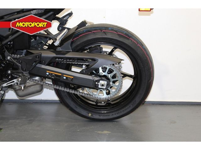 kawasaki - z900