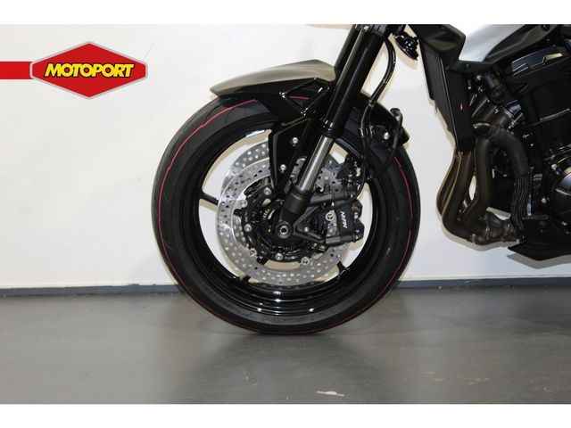 kawasaki - z900