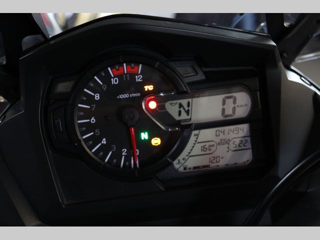 suzuki - v-strom-650-xta